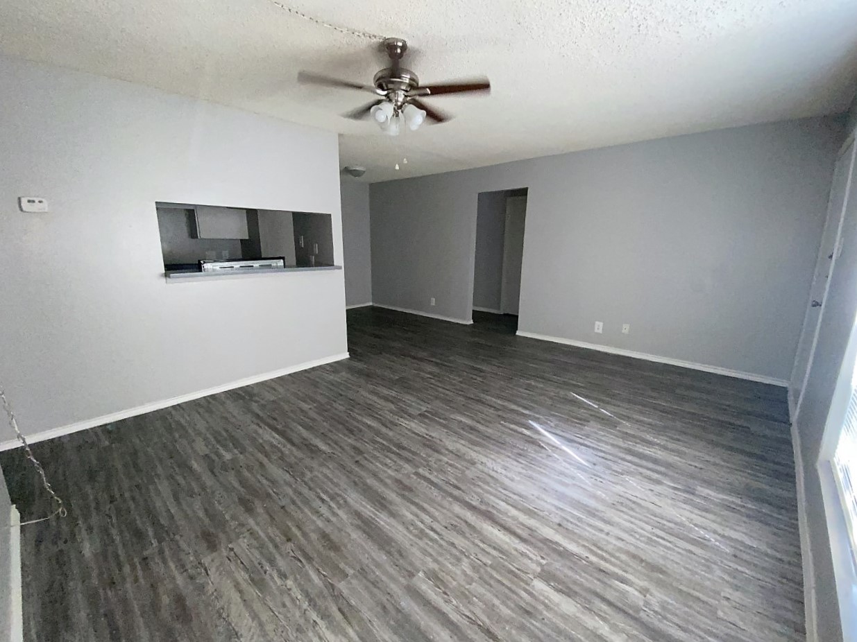 1809 W. Schunior Road - 0508