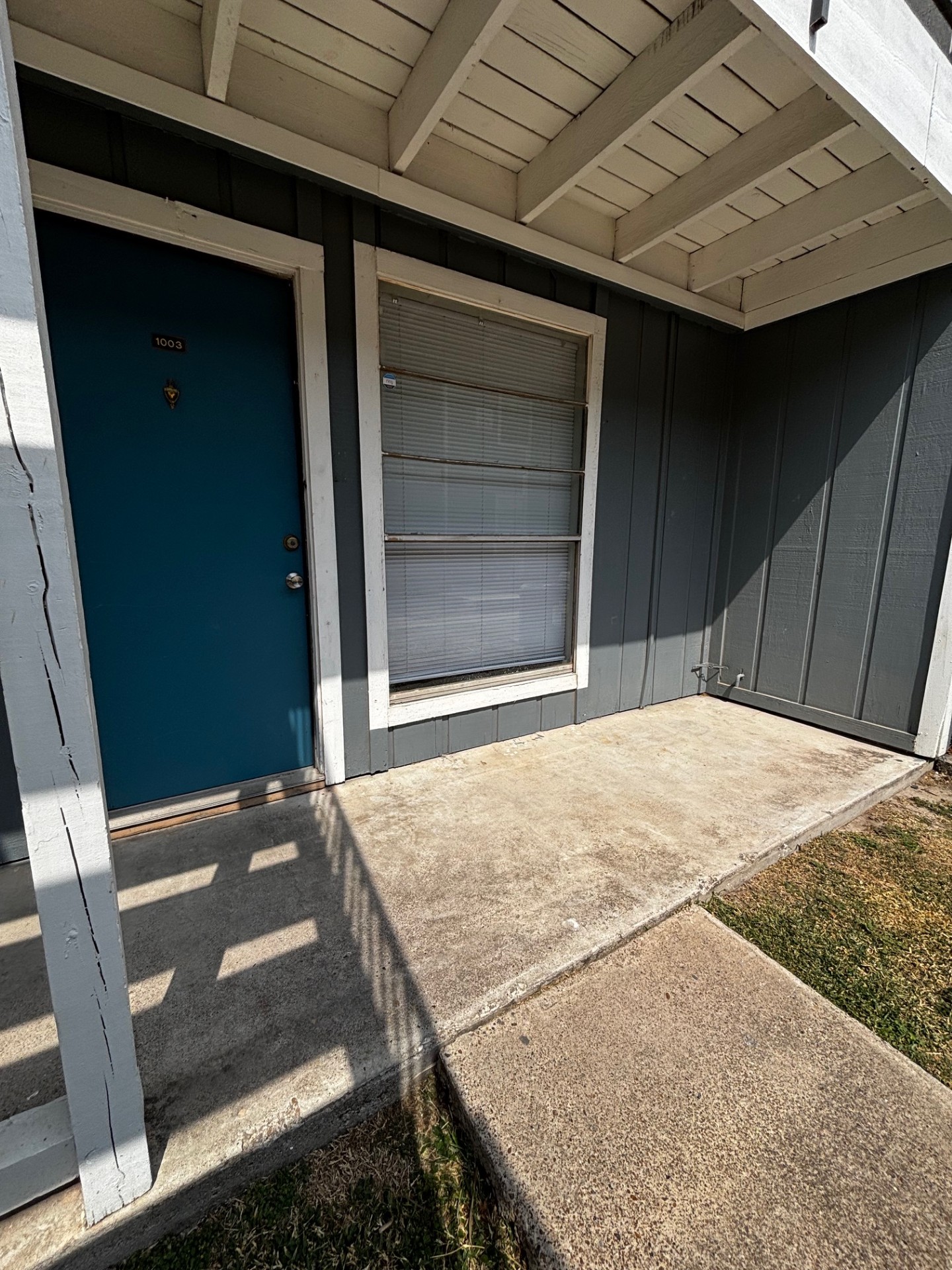 1709 W. Schunior Road - 1003