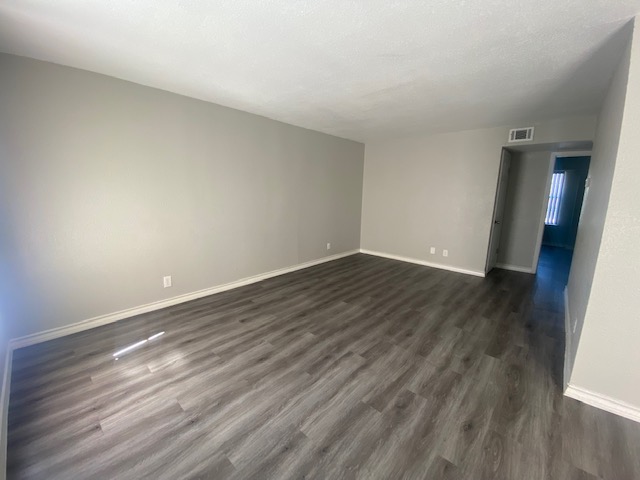 1802 E Washington Avenue -74