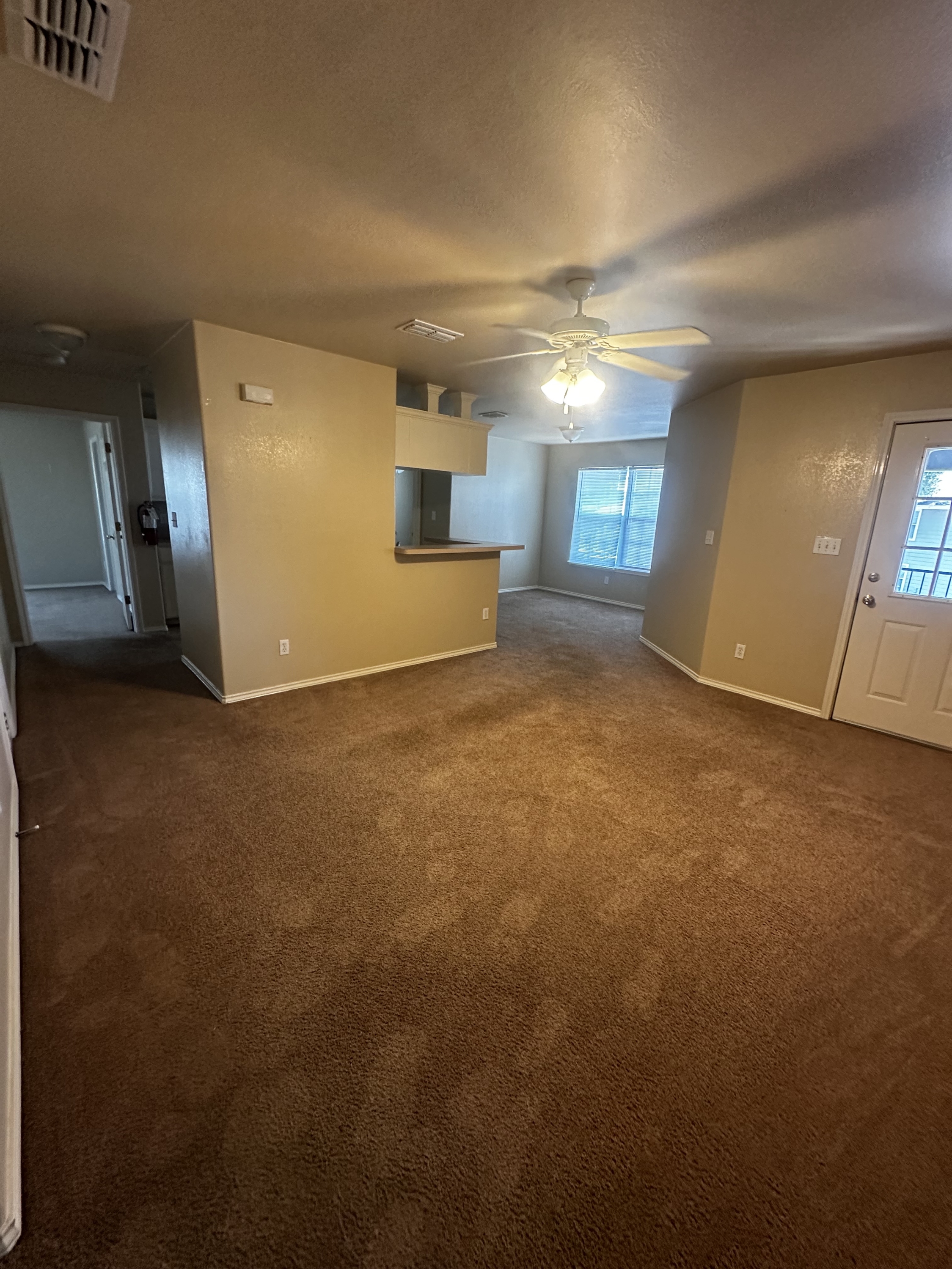 1001 E. Redbud Avenue - 606