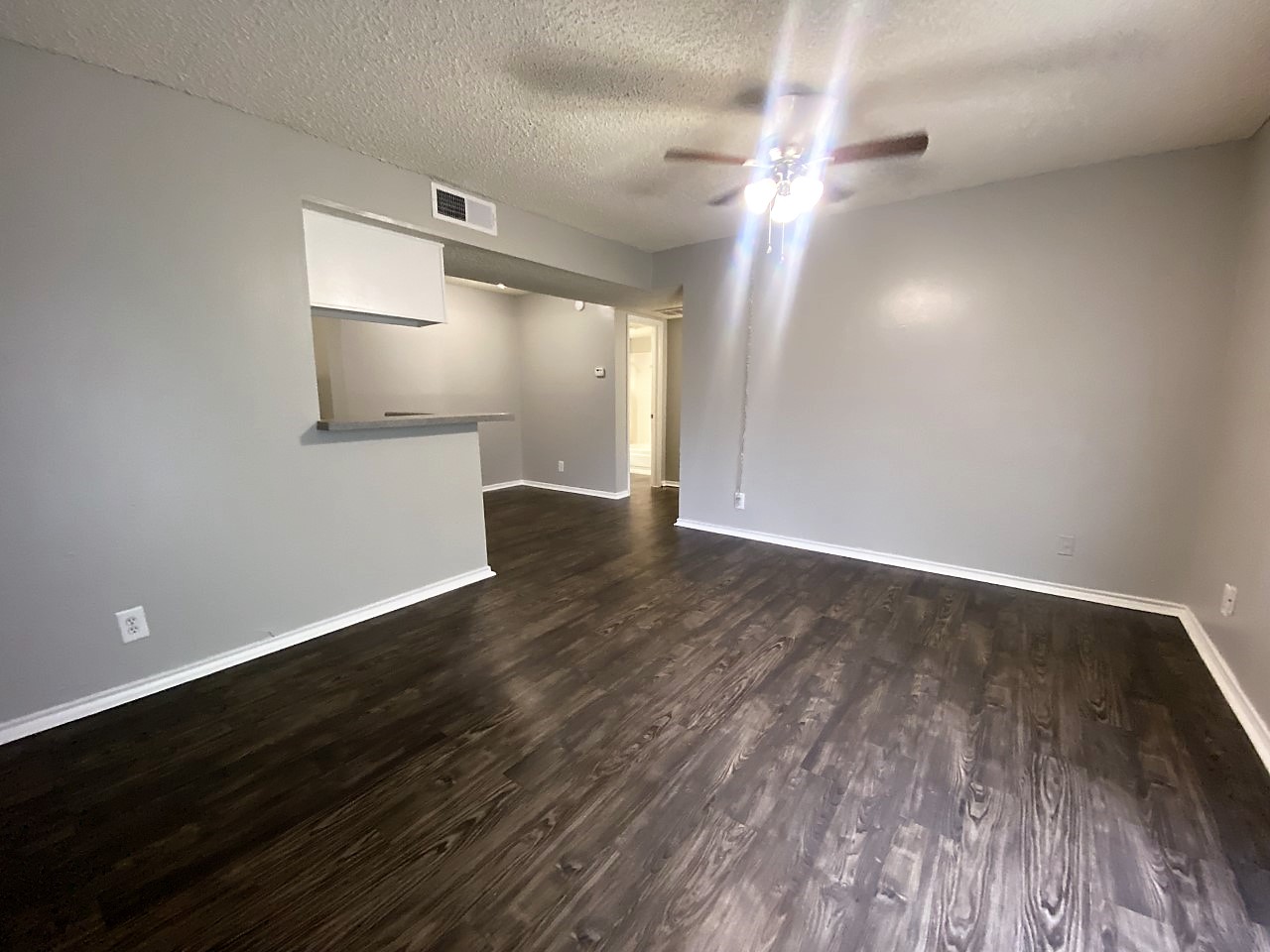 1609 W. Schunior Road - 1805