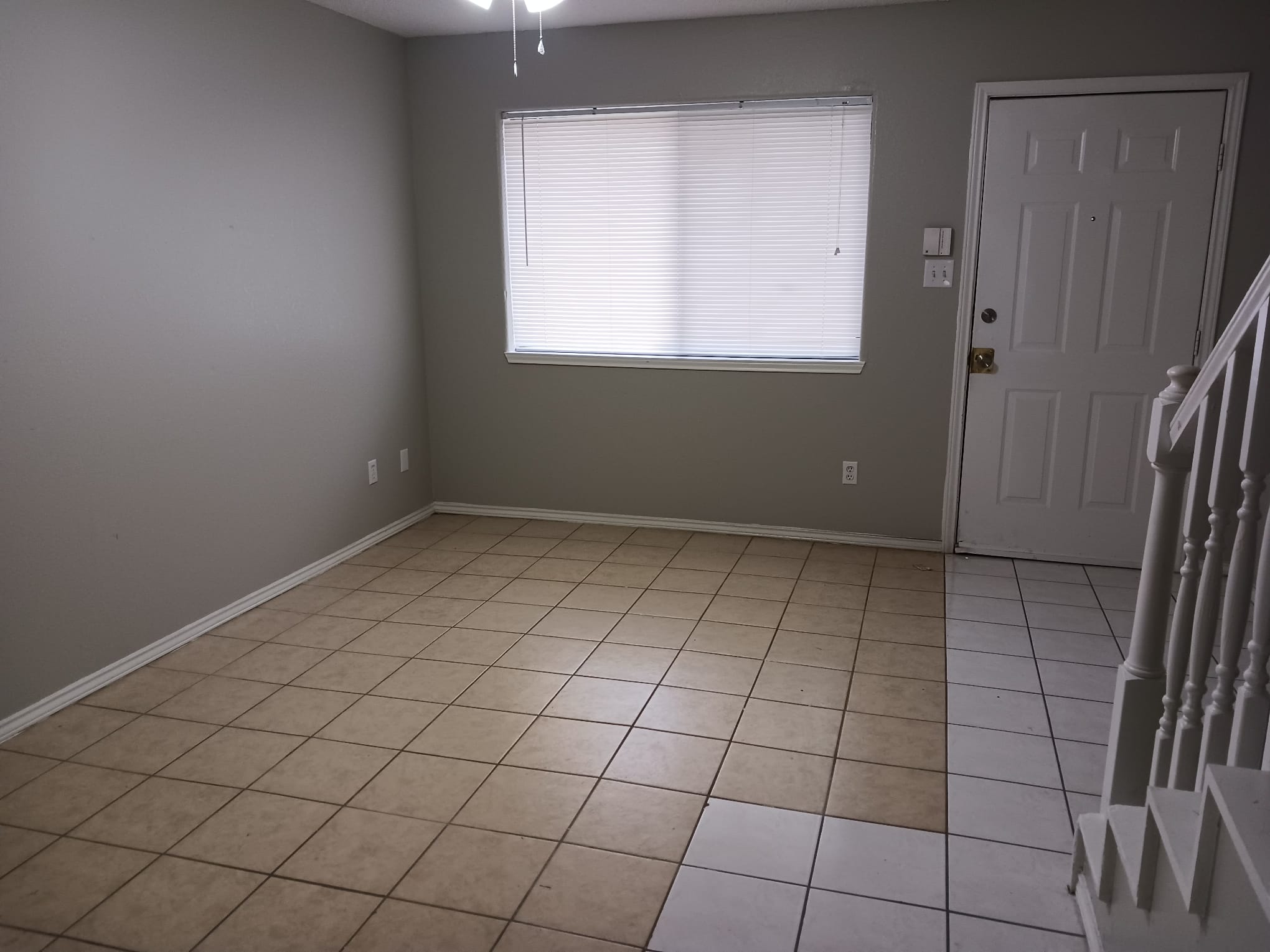 2412 Elisa Lane - 2412-20