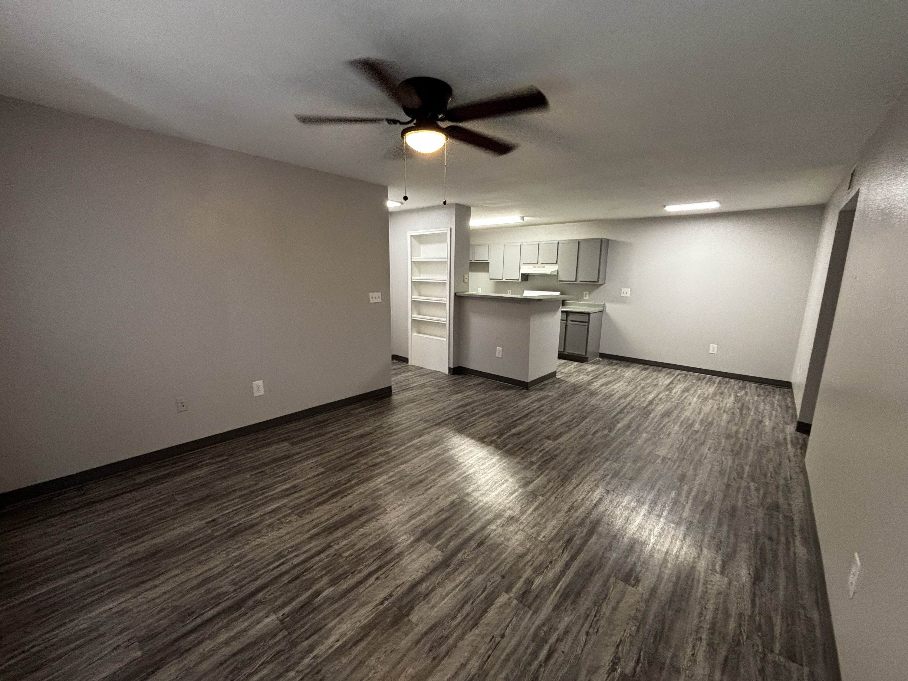 3817 S. Veterans Blvd-717