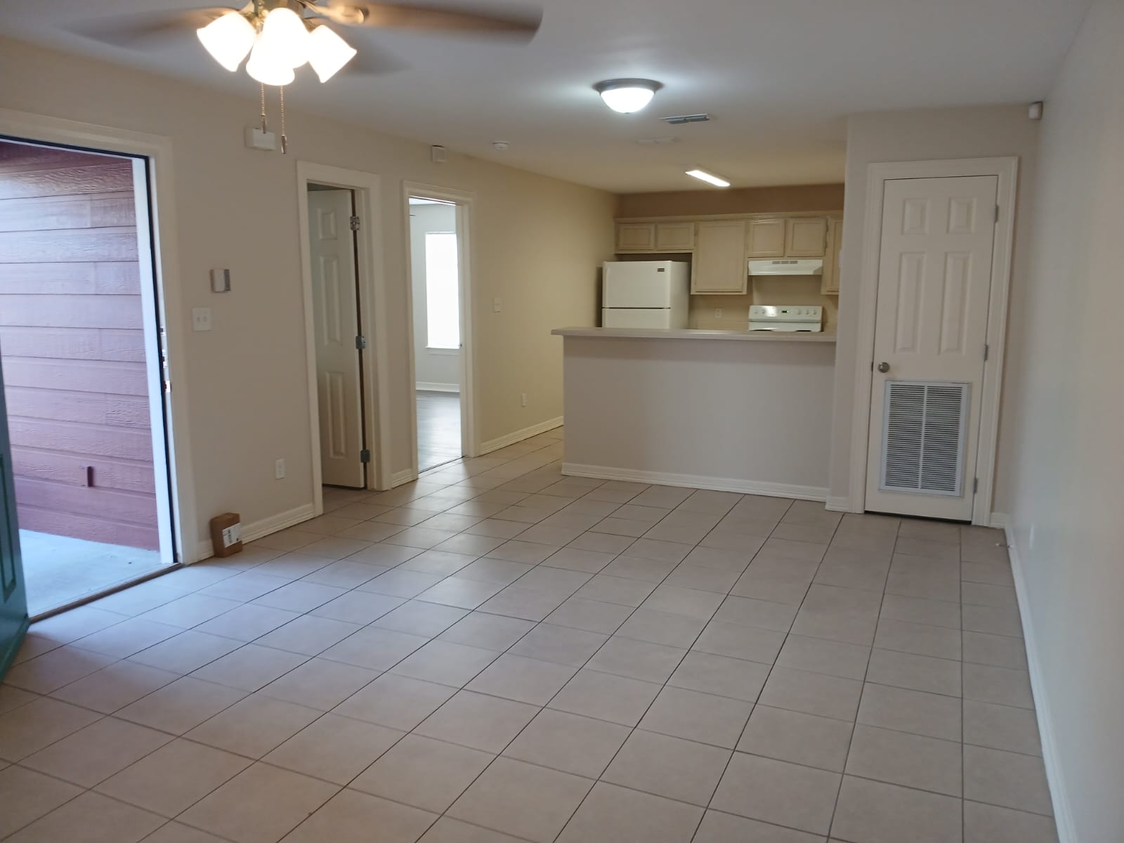 401 East Camellia Avenue - 104D