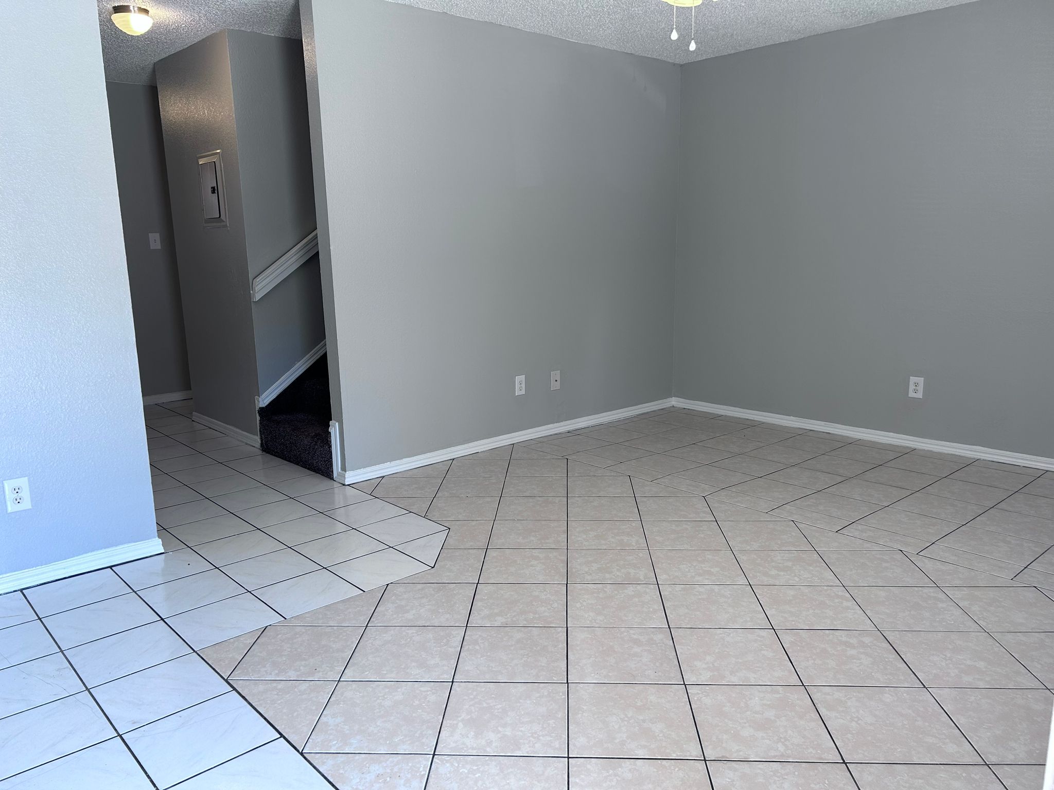 2202 Elisa Lane - 2202-16
