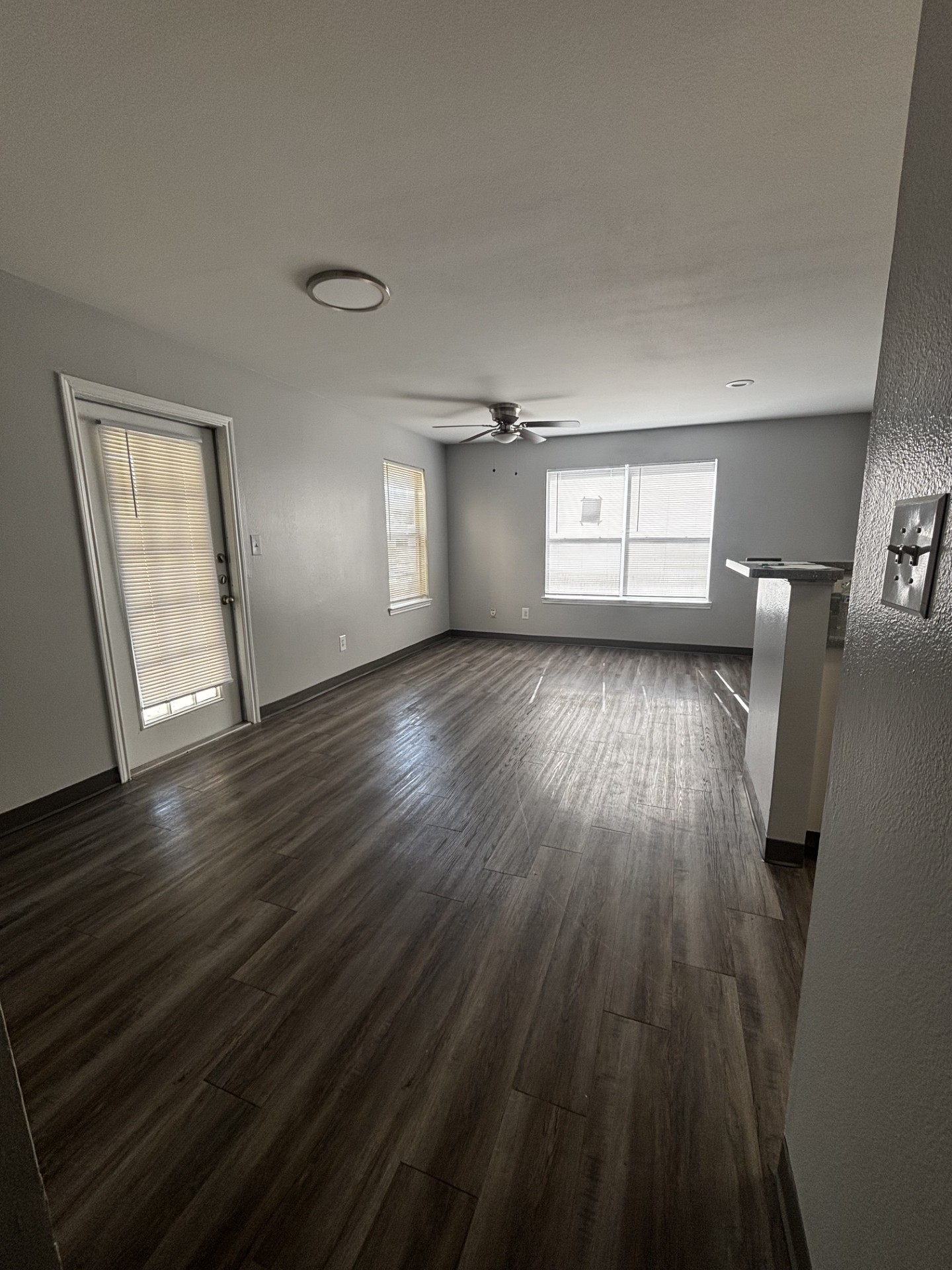 2601 Sarah Avenue-461