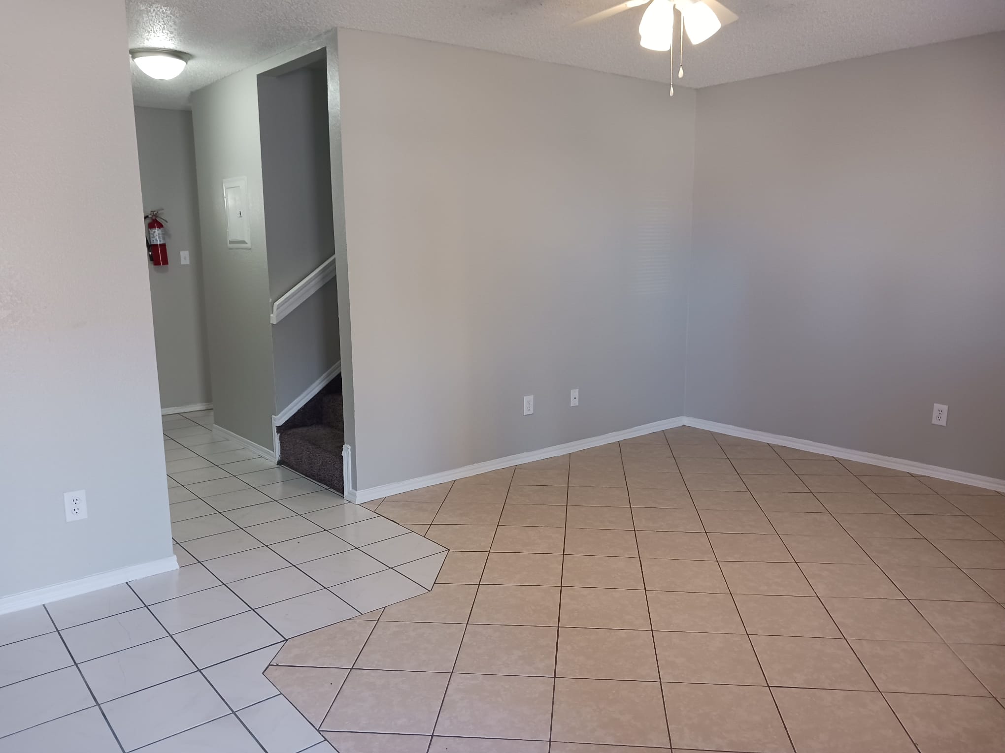 2202 Elisa Lane - 2202-04